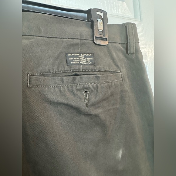 Banana Republic pants 36x32 green grey khaki - Picture 3 of 4